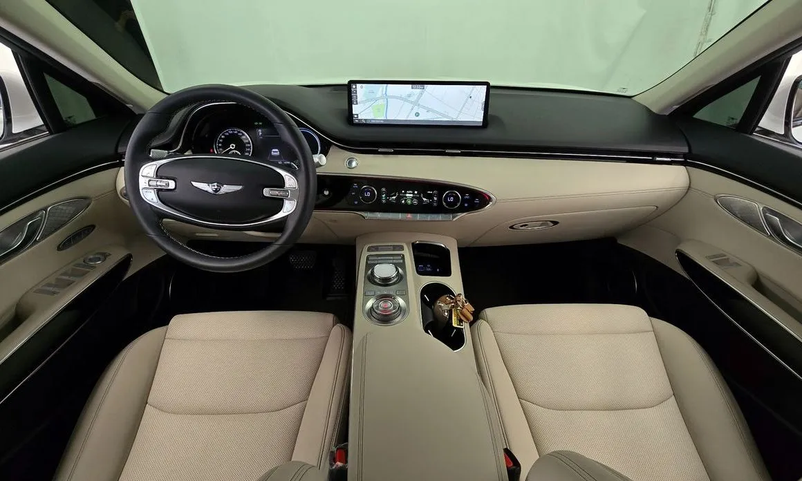 Genesis GV70 — фото 10