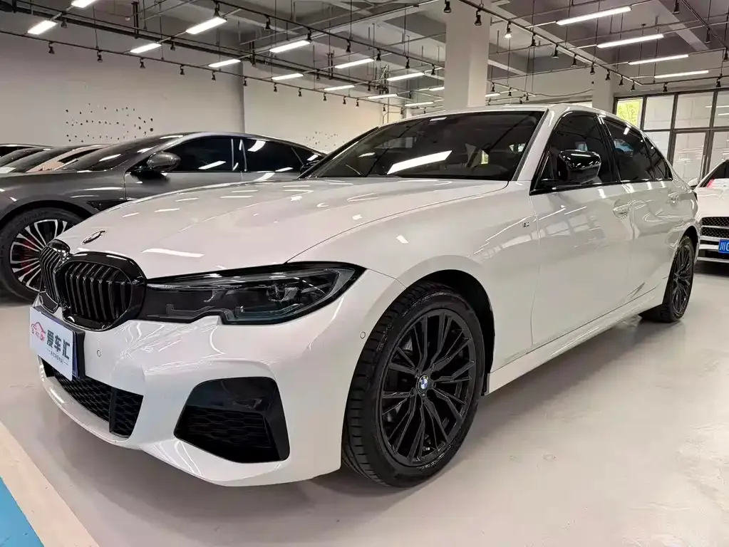 BMW 3 Series — фото 1