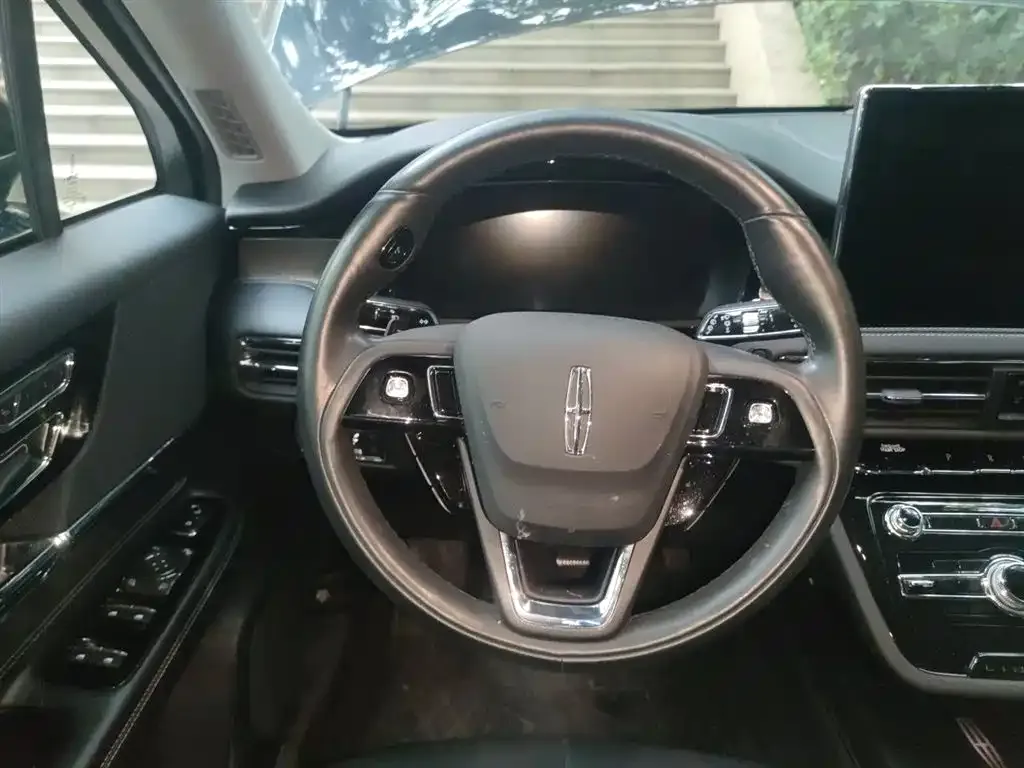 Lincoln Corsair 2023 из CN, фото 8