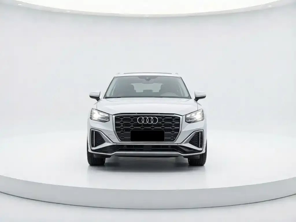 Audi Q2L — фото 2