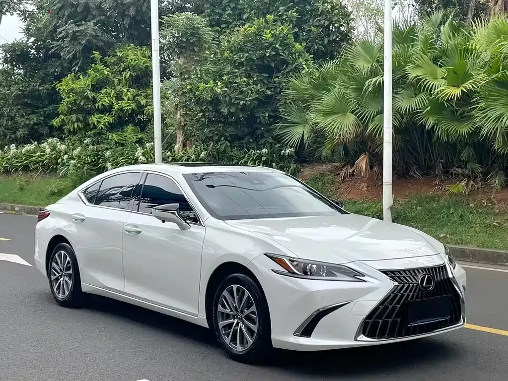 Lexus ES 2024 из CN, фото 8