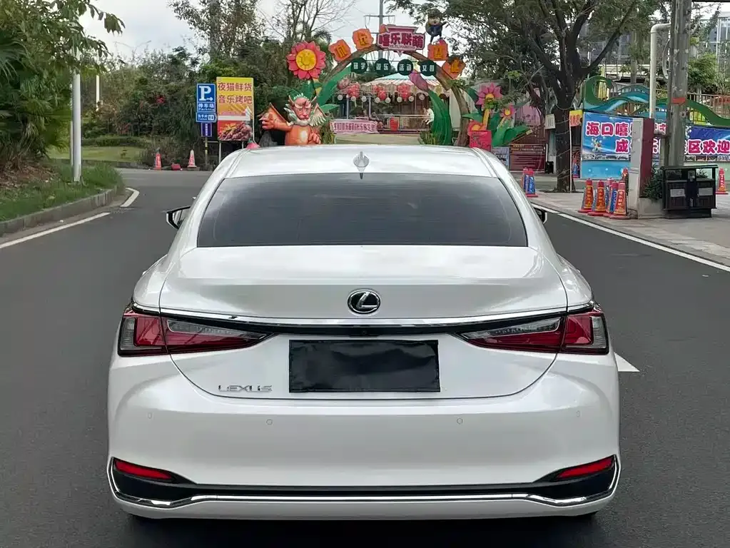 Lexus ES 2024 из CN, фото 7