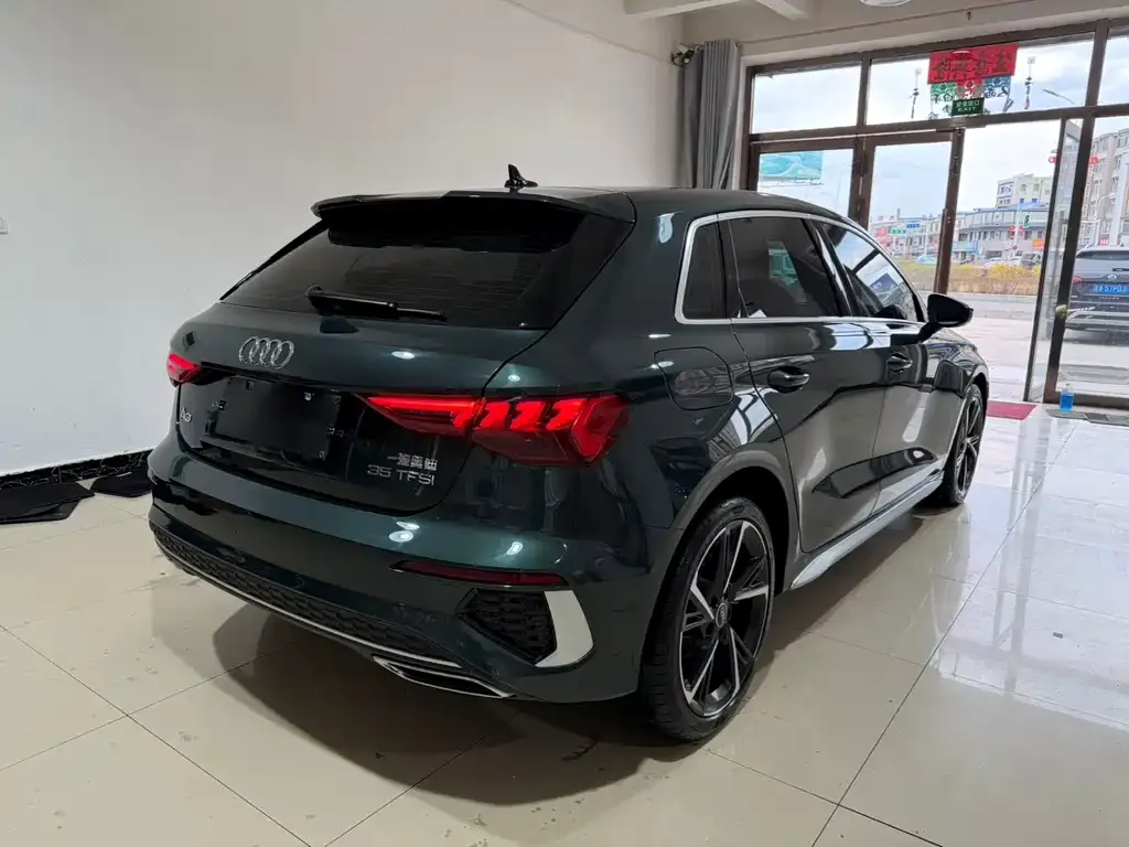 Audi A3 2023 из CN, фото 9