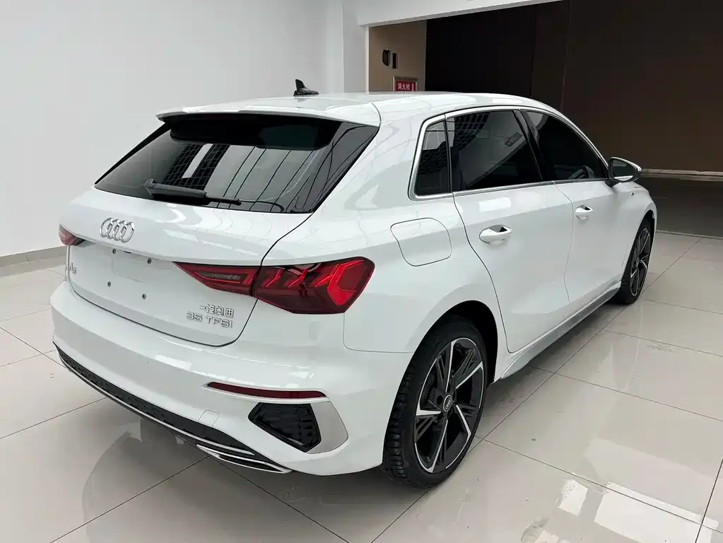 Audi A3 — фото 2
