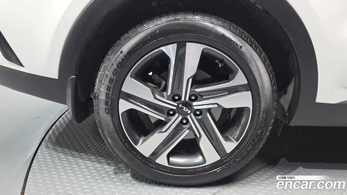 Kia Sorento — фото 10