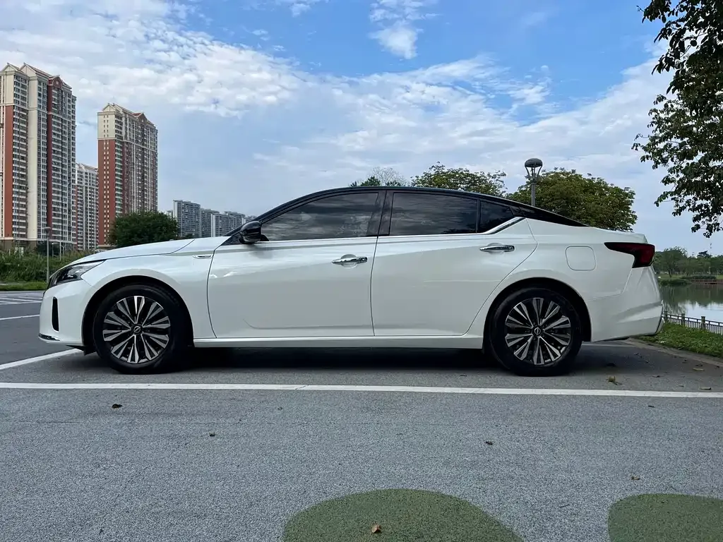 Nissan Teana — фото 4