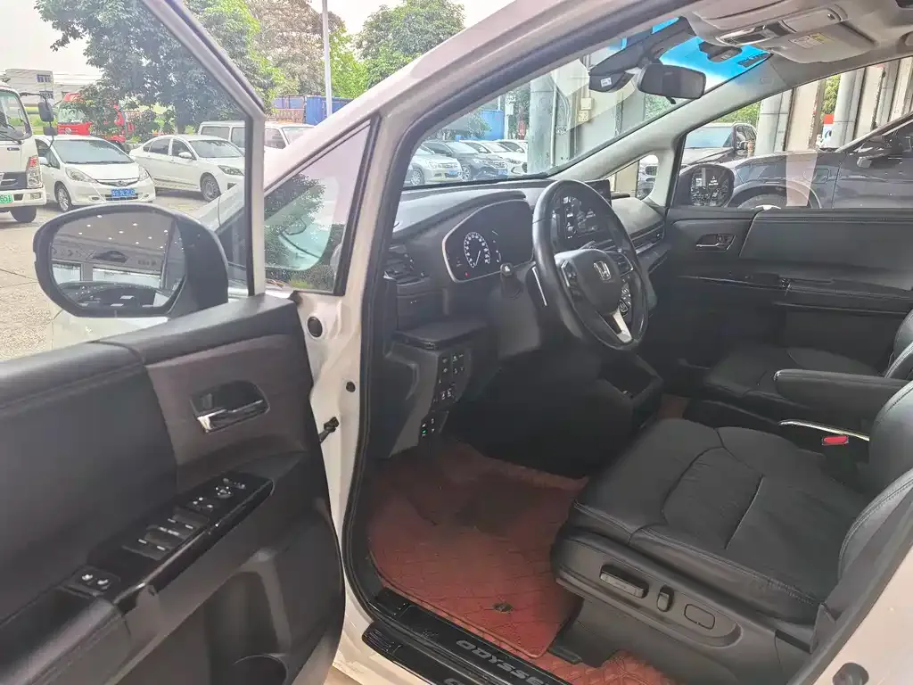 Honda Odyssey 2023 из CN, фото 8