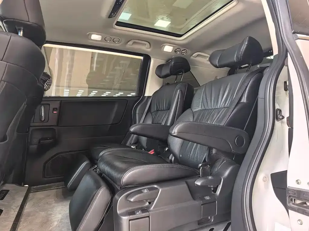 Honda Odyssey 2023 из CN, фото 10