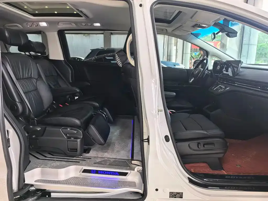 Honda Odyssey 2023 из CN, фото 9