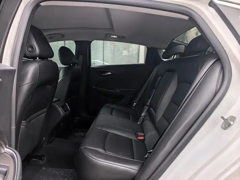 Chevrolet Malibu XL 2022 из CN, фото 3