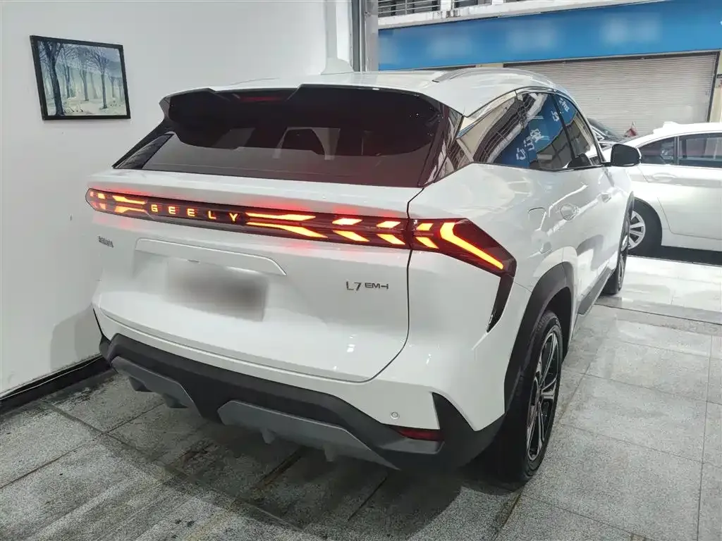 Geely Galaxy L7 — фото 3