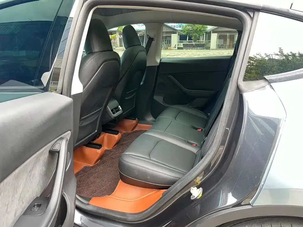 Tesla Model Y 2024 из CN, фото 7