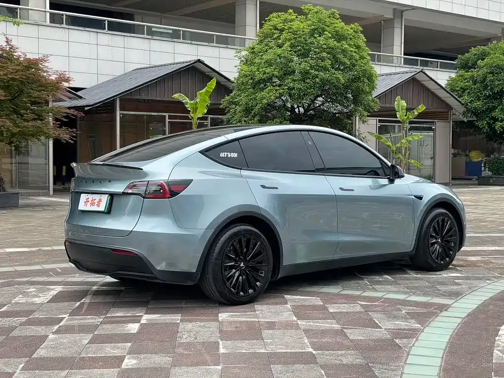 Tesla Model Y 2024 из CN, фото 10