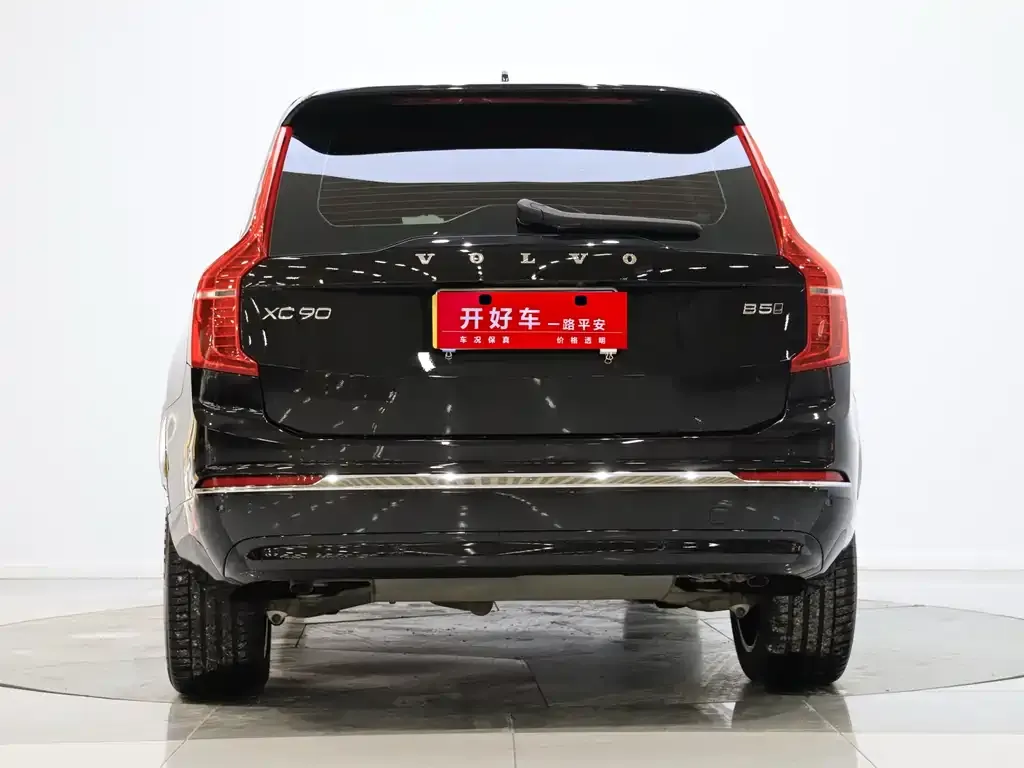 Volvo XC90 — фото 10