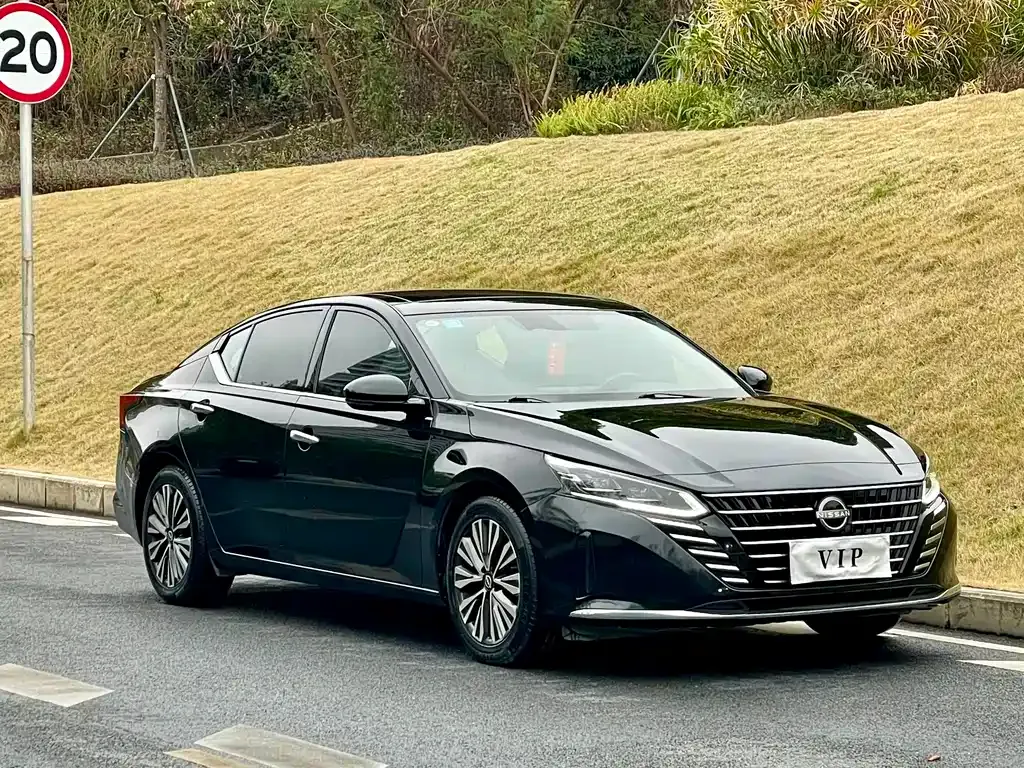 Nissan Teana — фото 10
