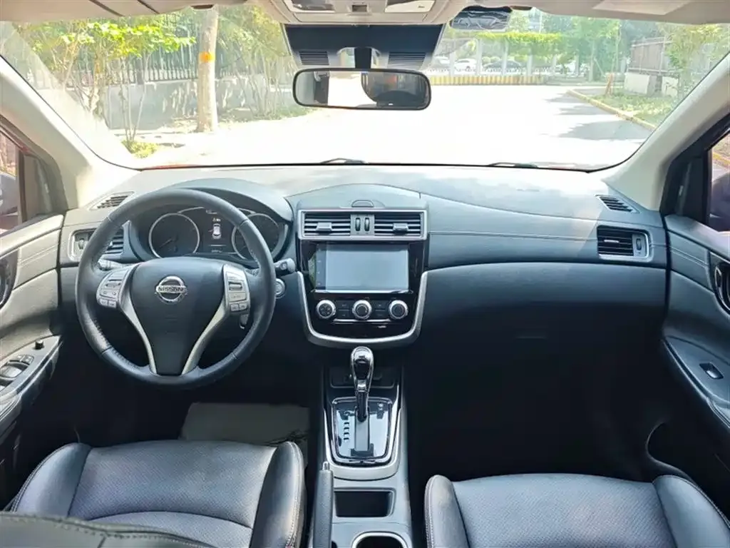 Nissan Tiida 2022 из CN, фото 6