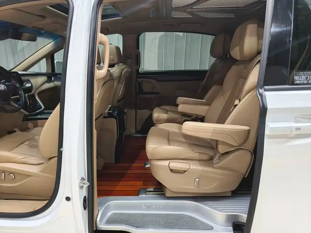 Buick GL8 2021 из CN, фото 9
