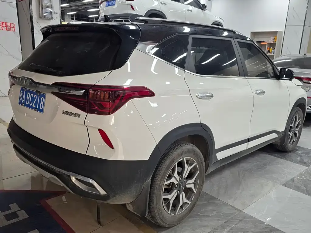 Kia KX3 2021 из CN, фото 4