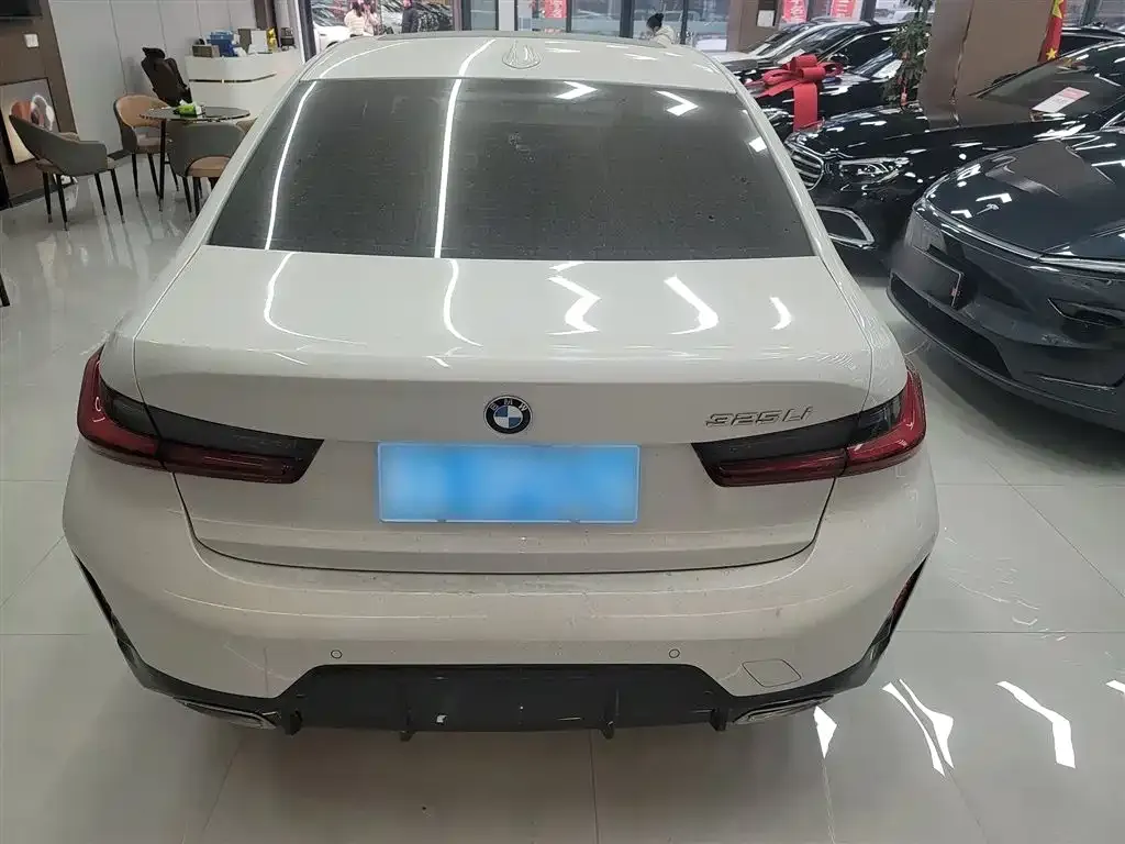 BMW 3 Series 2025 из CN, фото 4