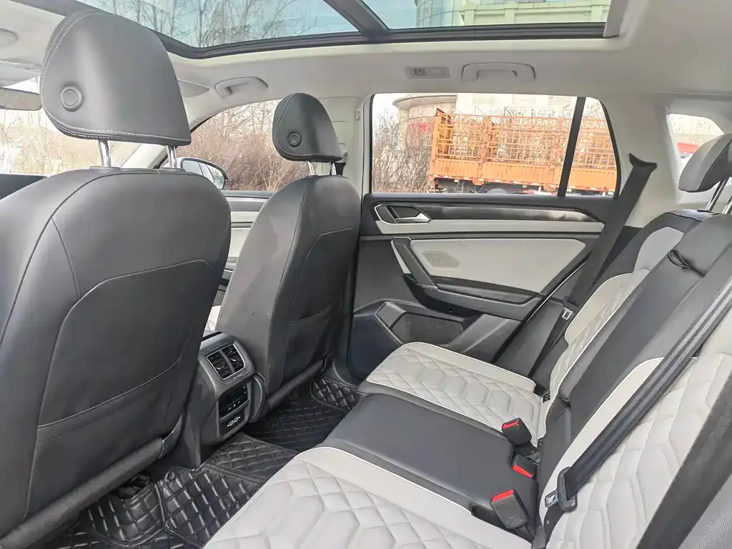 Volkswagen Tayron 2023 из CN, фото 4
