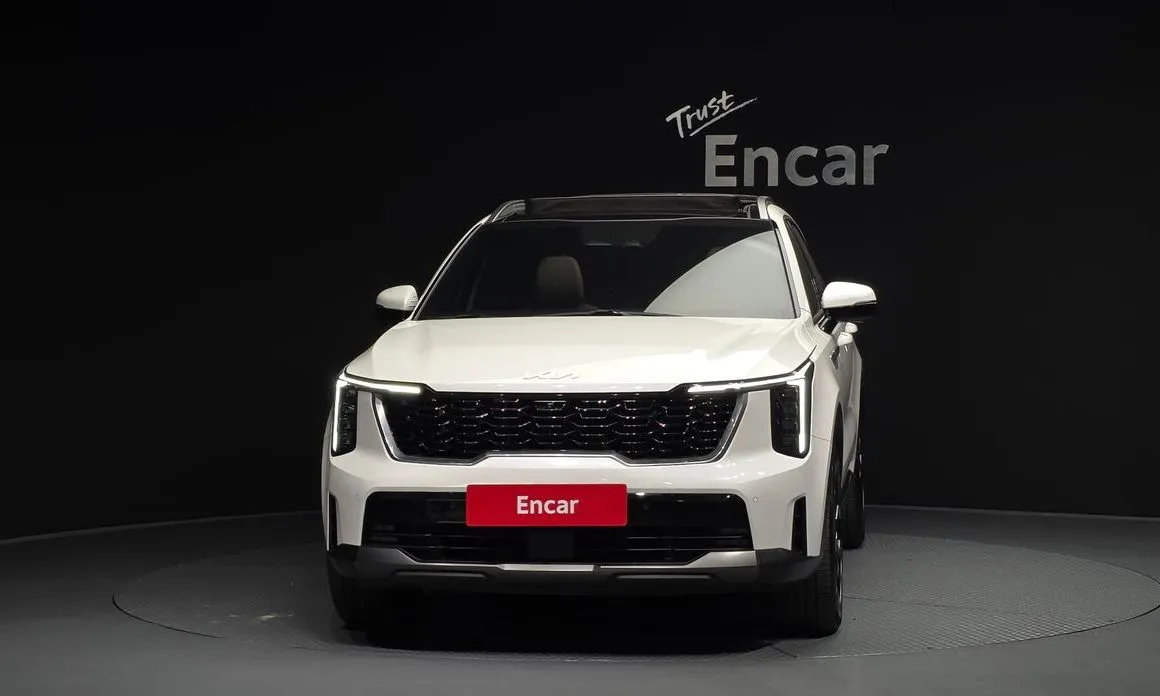 Kia Sorento — фото 5