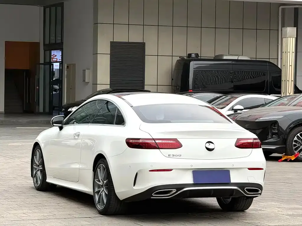 Mercedes-Benz E-Class (Import) — фото 7