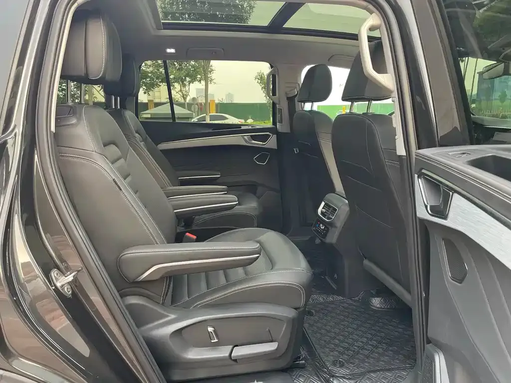 Volkswagen Talagon 2023 из CN, фото 5