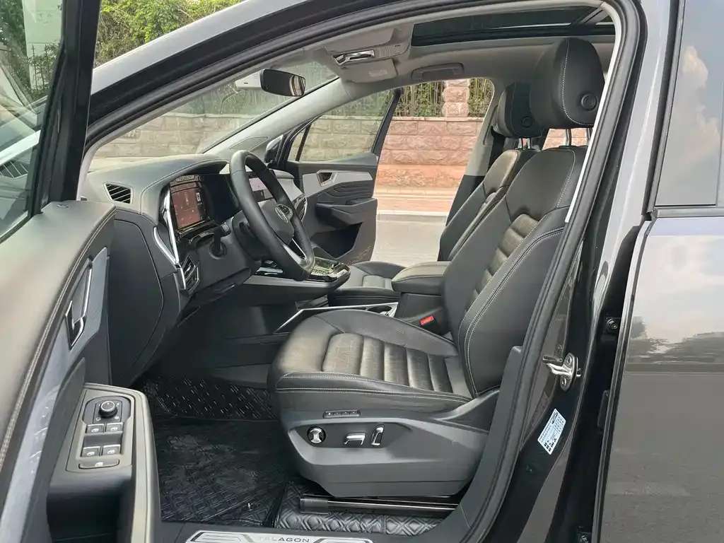 Volkswagen Talagon 2023 из CN, фото 6
