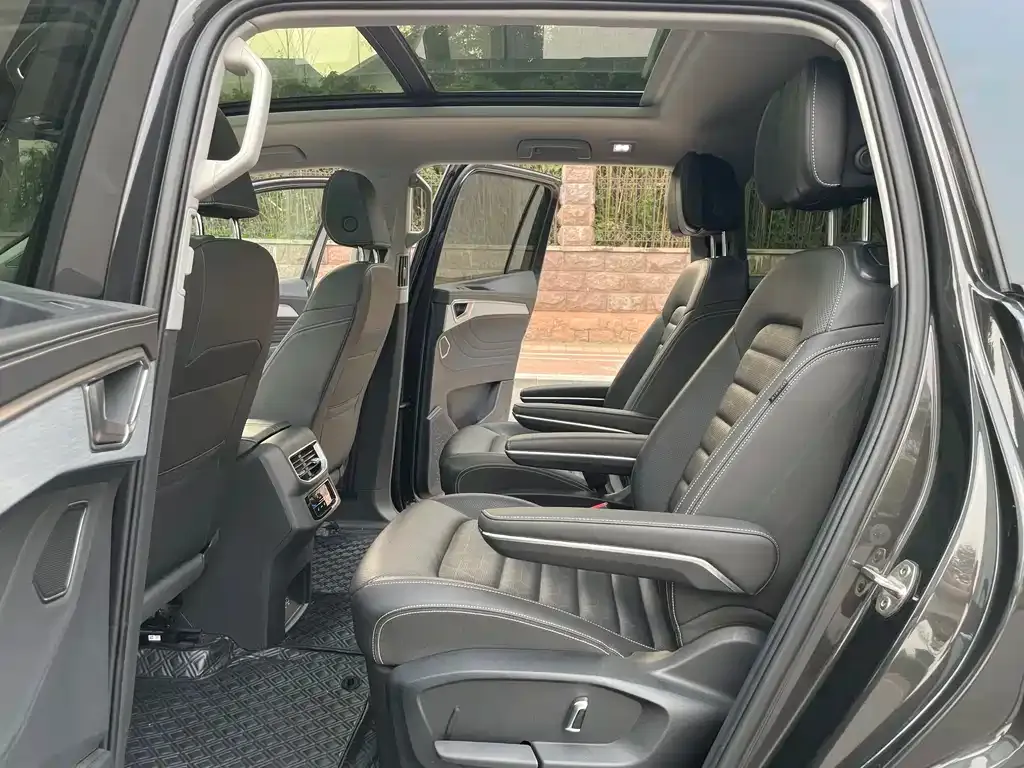 Volkswagen Talagon 2023 из CN, фото 4