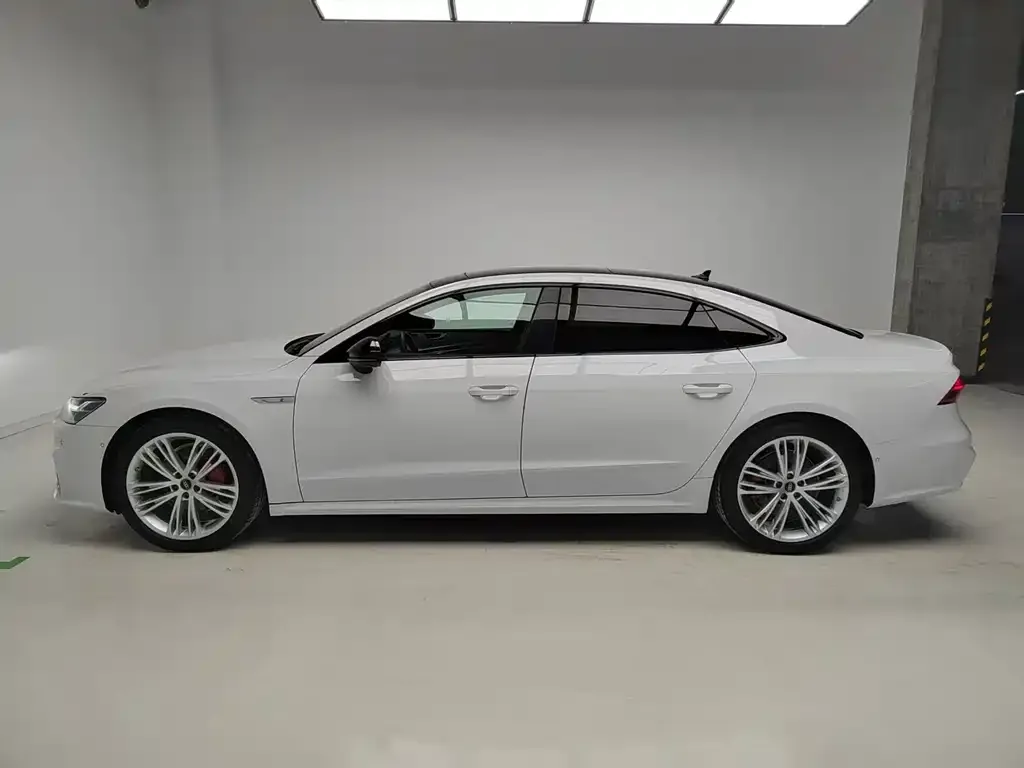 Audi A7L 2026 из CN, фото 8