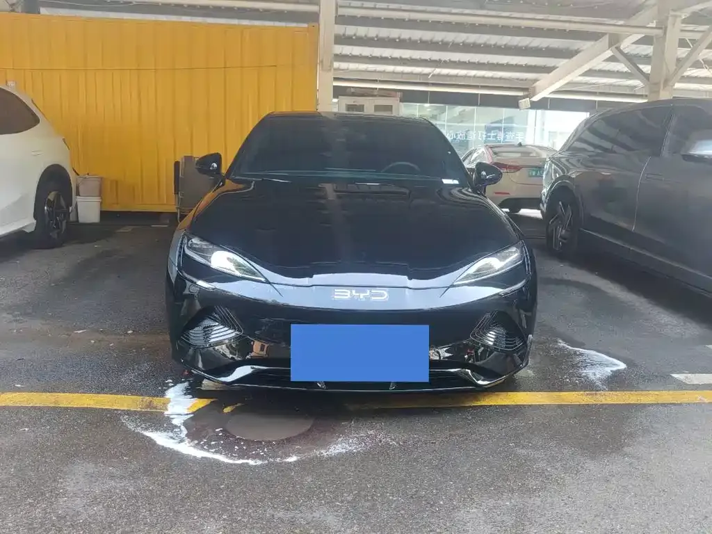 BYD Seal — фото 2