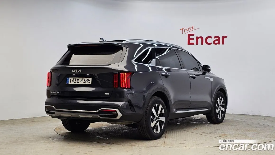 Kia Sorento — фото 5