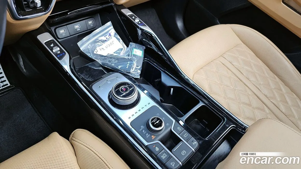 Kia Sorento — фото 8