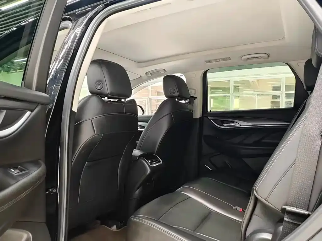Buick Enclave — фото 2