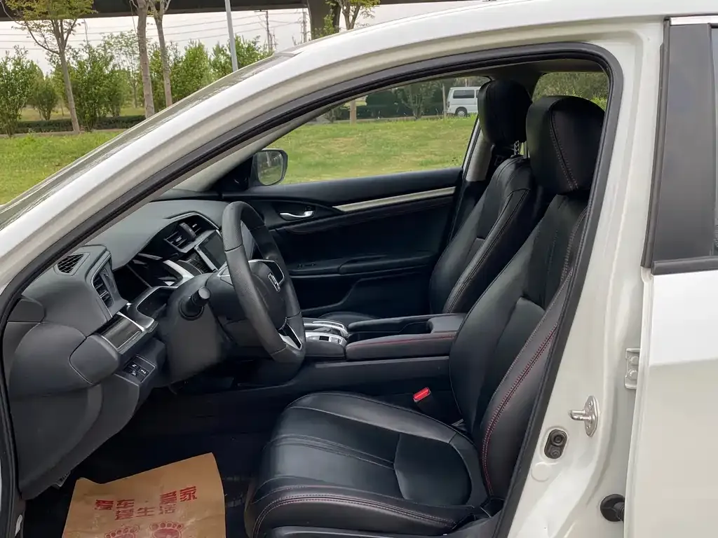 Honda Civic — фото 8