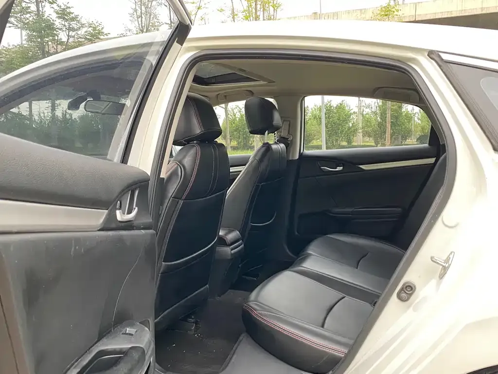 Honda Civic — фото 2