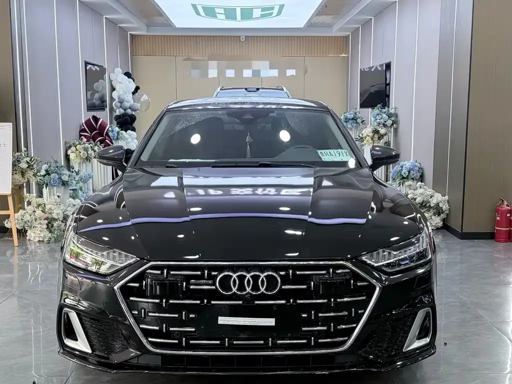 Audi A7L — фото 2