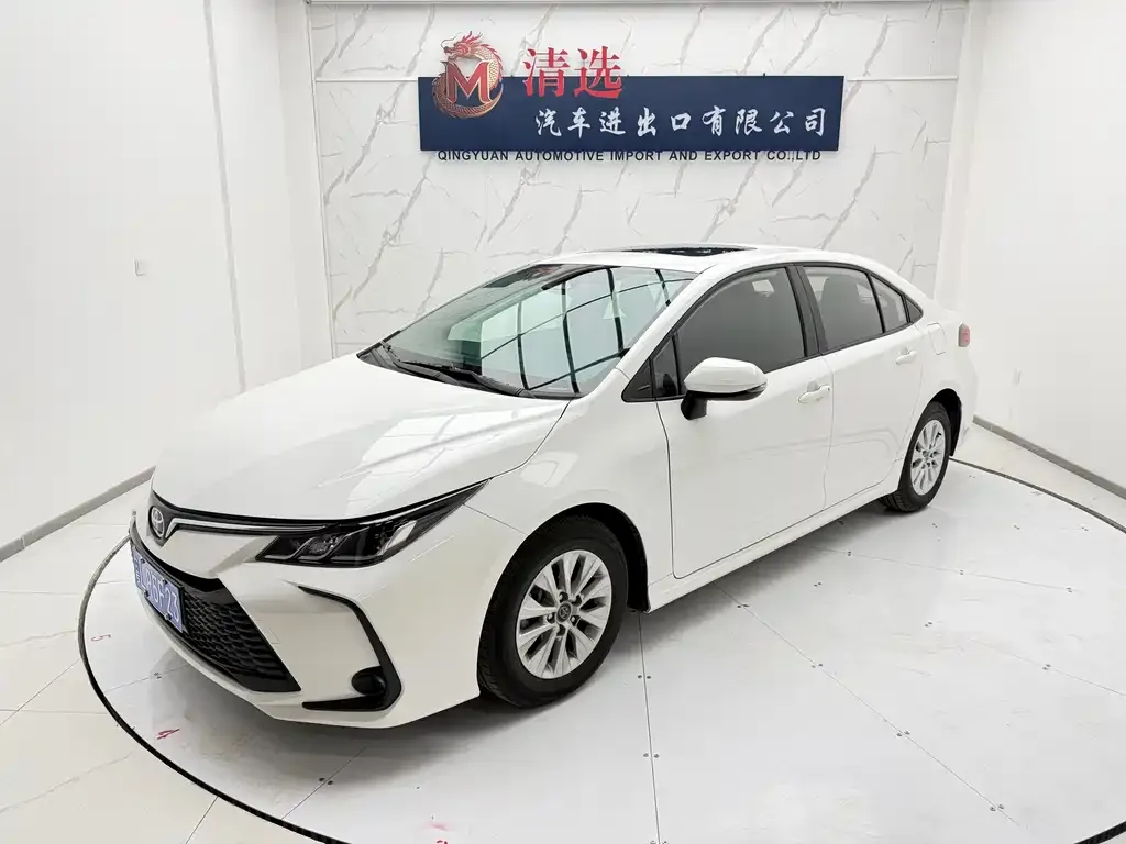 Toyota Corolla — фото 1