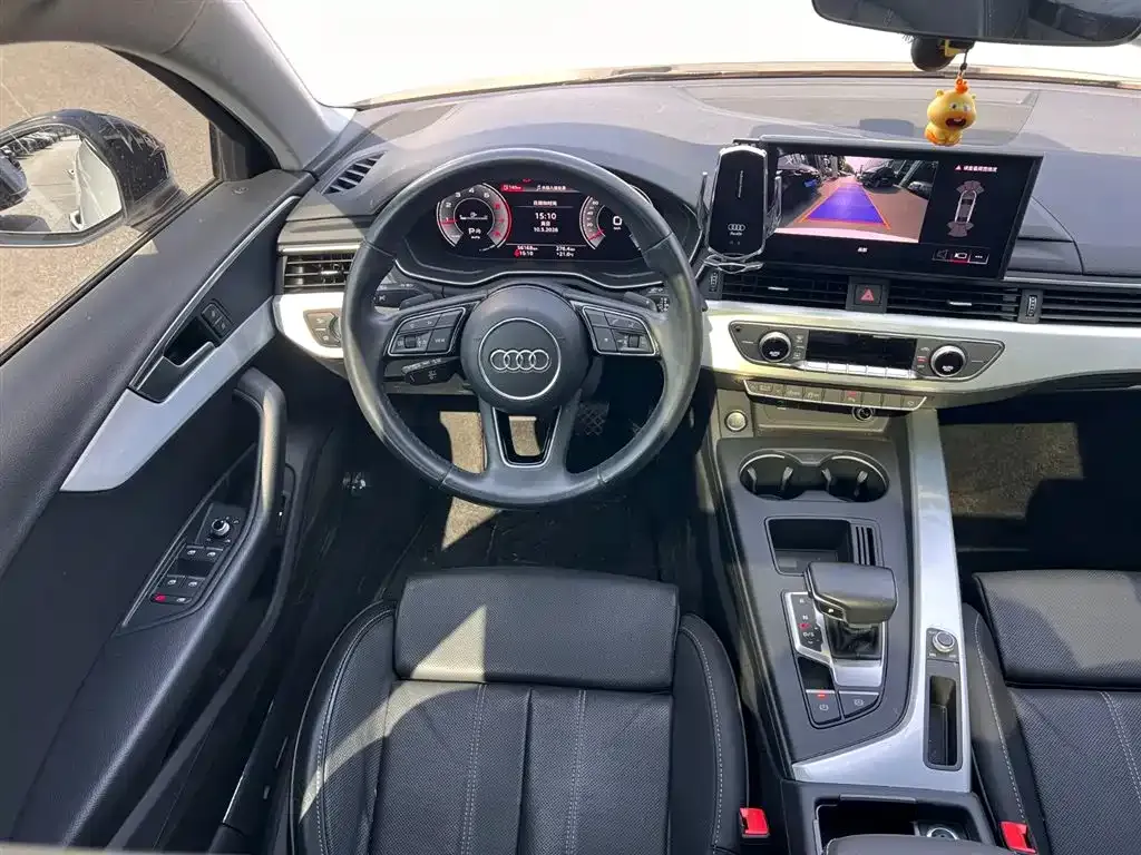 Audi A4L 2023 из CN, фото 6