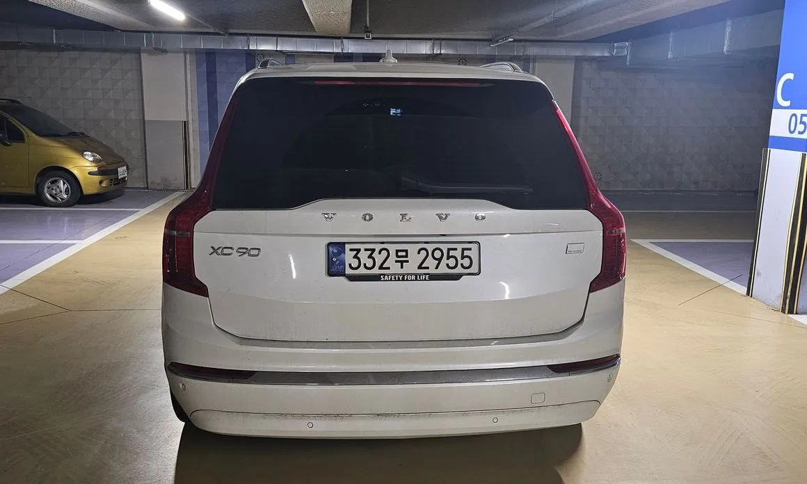 Volvo XC90 2024 из KR, фото 2