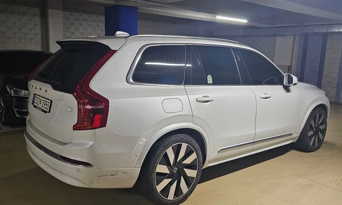 Volvo XC90 2024 из KR, фото 3