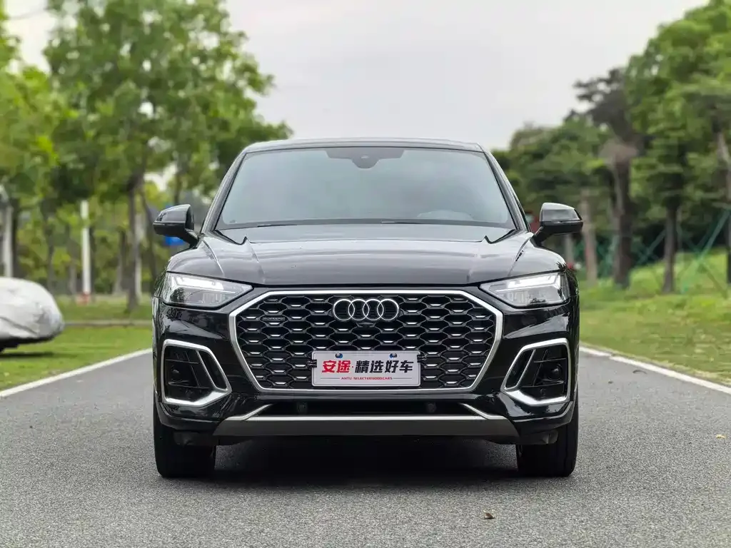 Audi Q5L Sportback 2022 из CN, фото 5