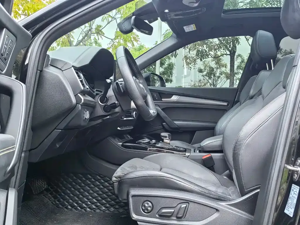 Audi Q5L Sportback 2022 из CN, фото 9