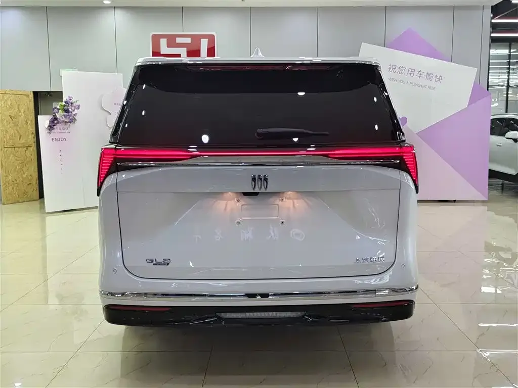 Buick GL8 Hybrid 2024 из CN, фото 2