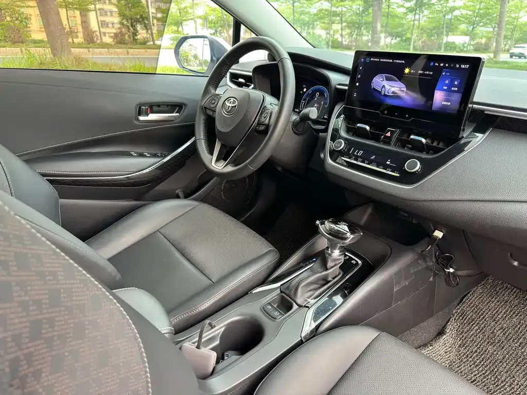 Toyota Corolla 2025 из CN, фото 3