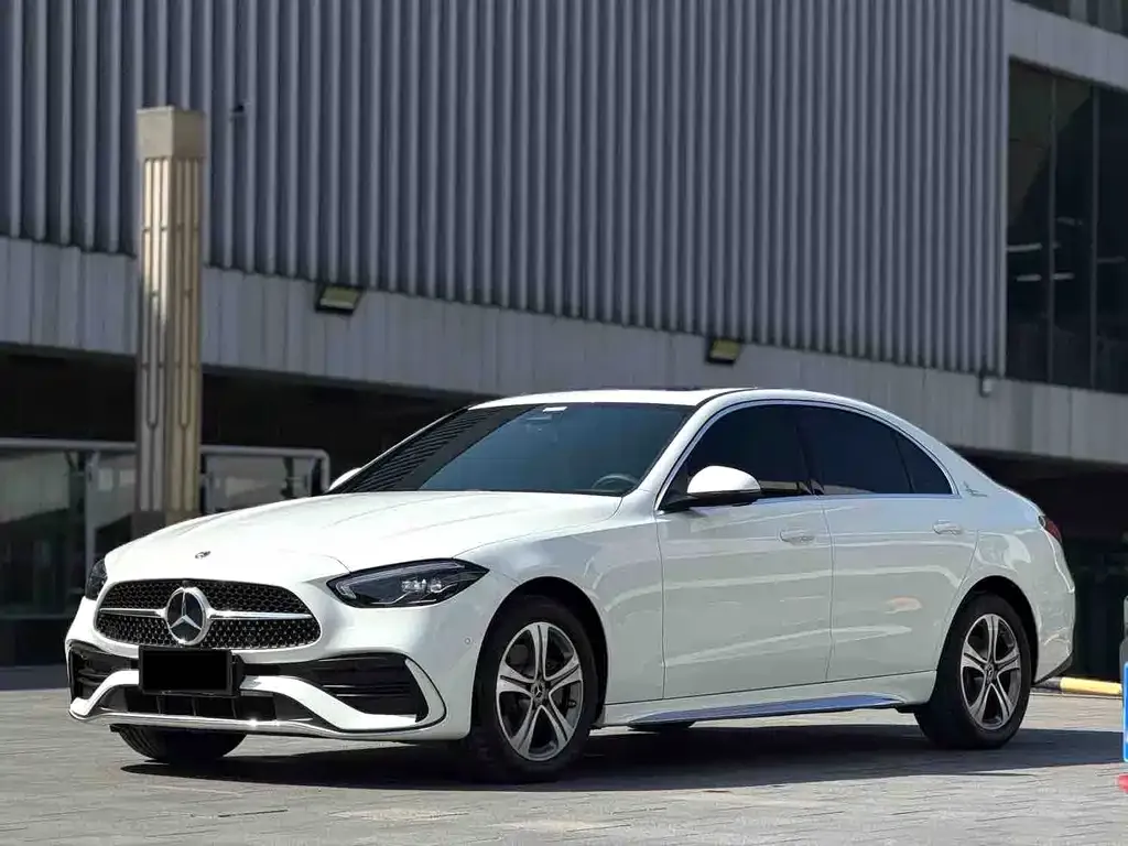 Mercedes-Benz C-Class — фото 1