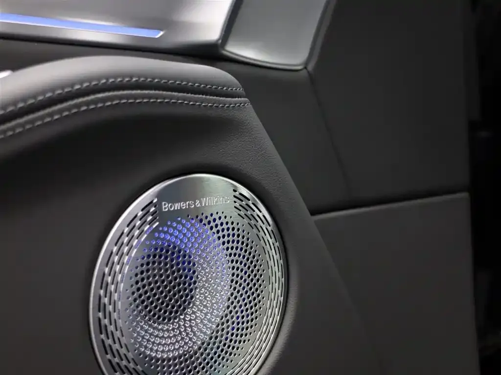 BMW XM 2024 из CN, фото 9