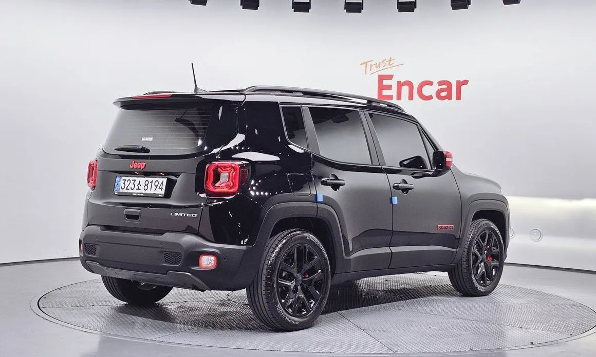 Jeep Renegade 2023 из KR, фото 2