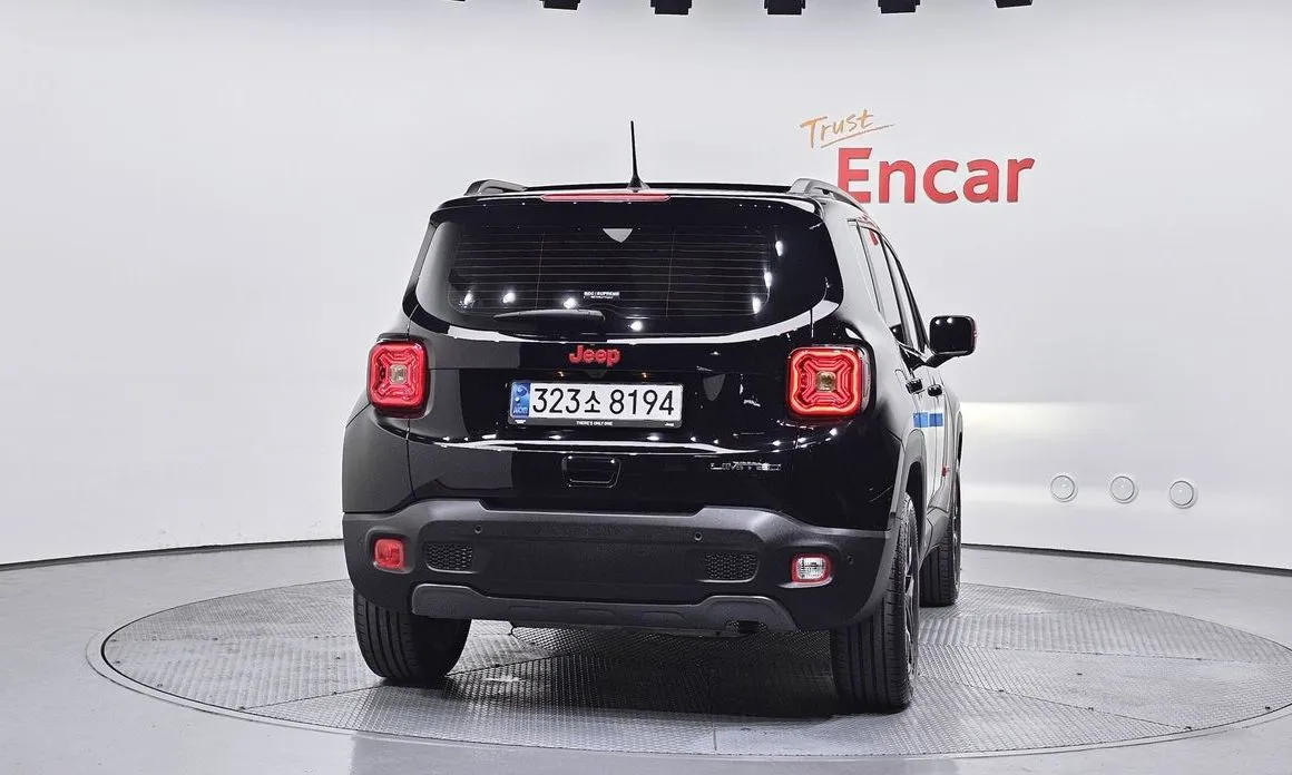 Jeep Renegade 2023 из KR, фото 5