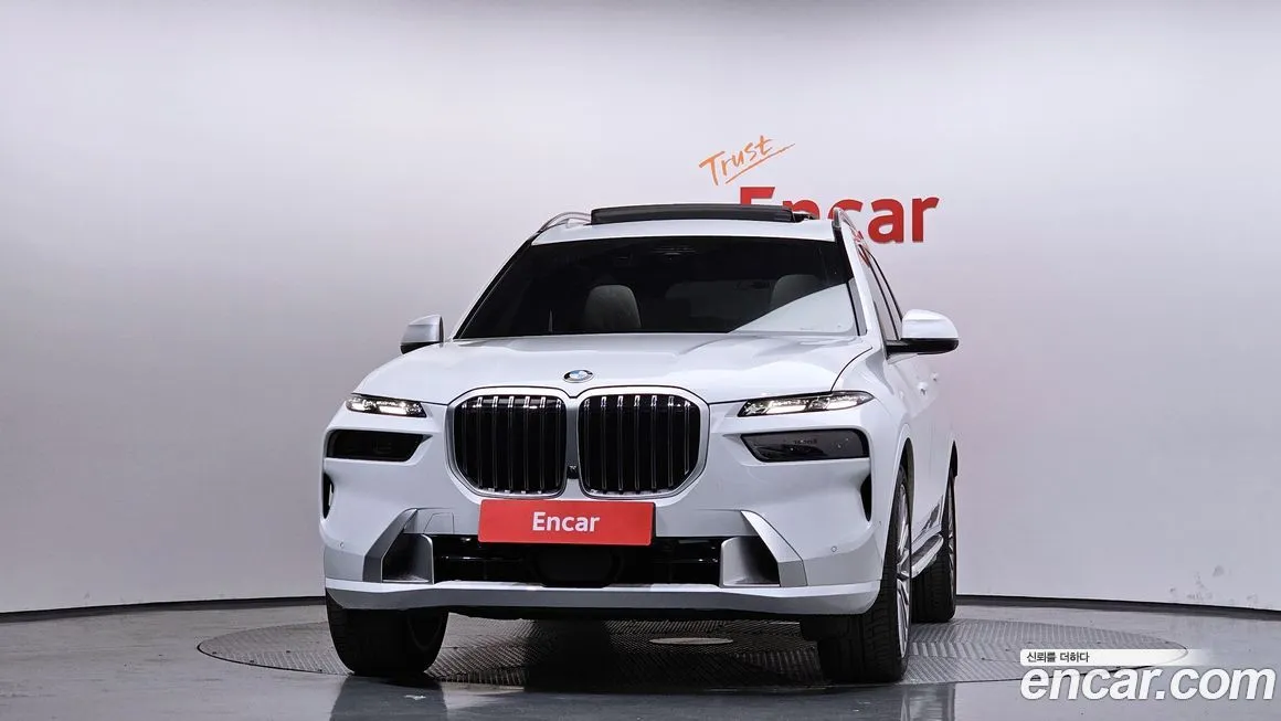 BMW X7 — фото 2